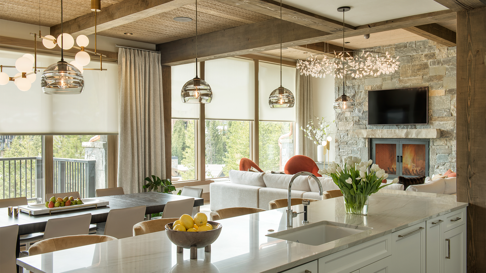 GreatRm_Big Sky_from Kitchen_Shade Preset