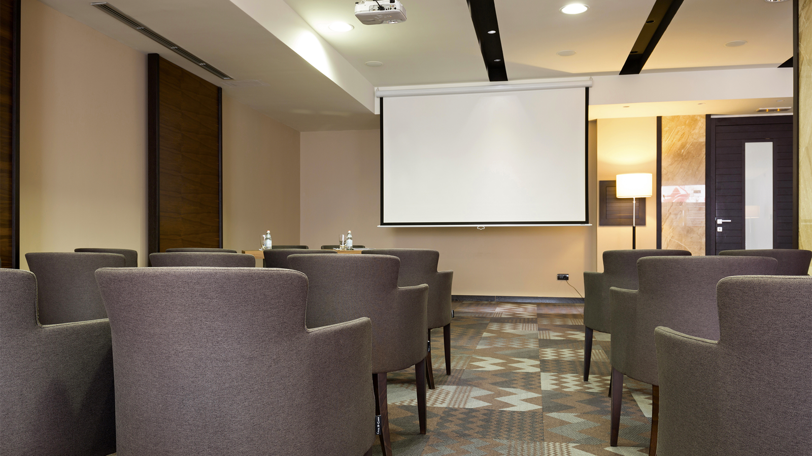 shutterstock_242326282